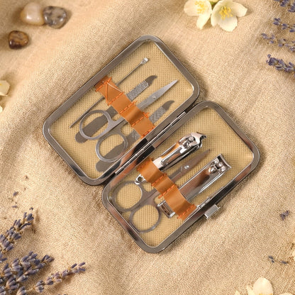 Compact beauty grooming kit